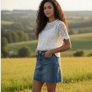 Hollister California Ultra High-Rise Skirt Blue Jean Denim Frayed Hem Sz 11 jr.